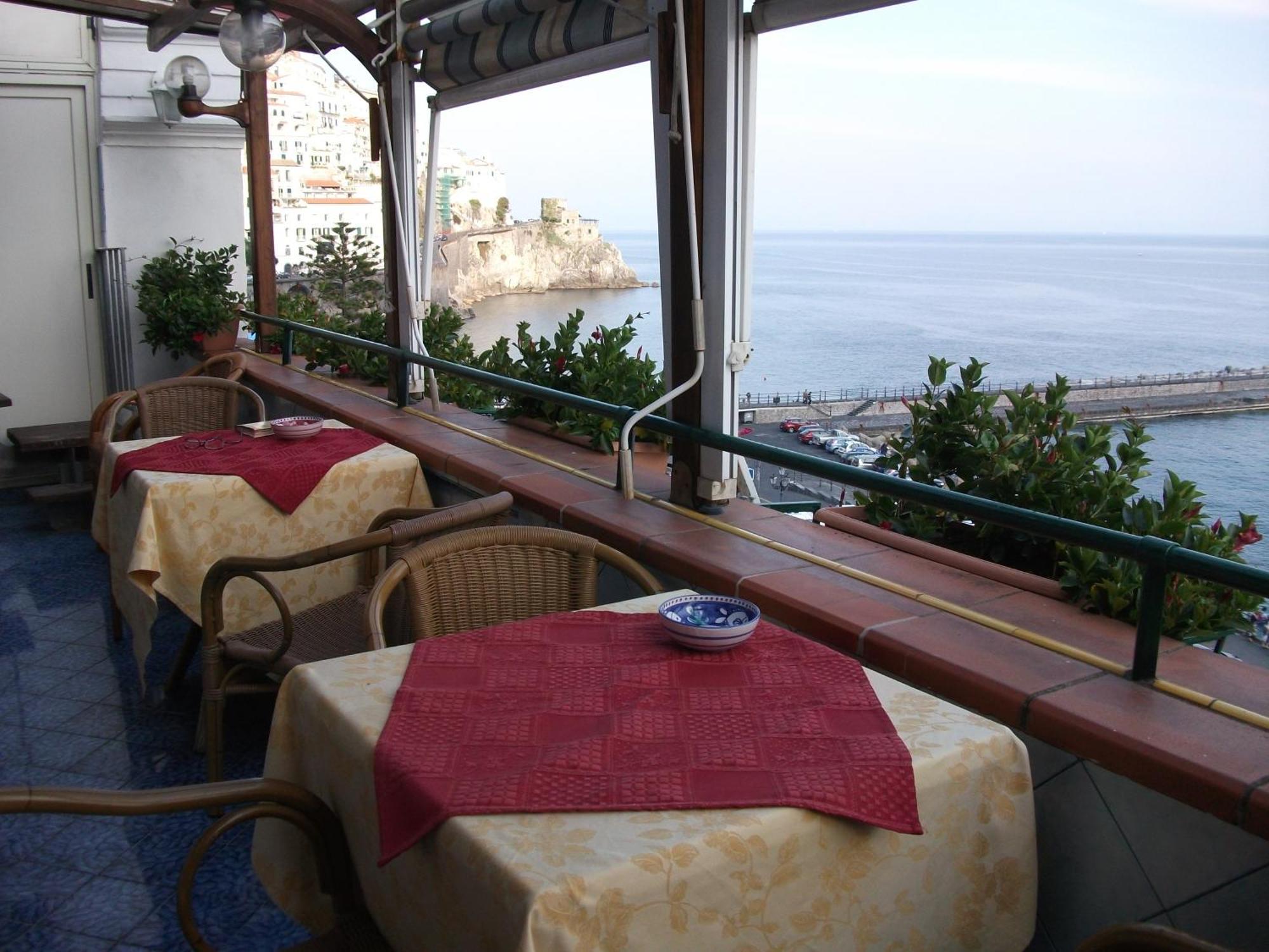 Holidays Baia D'amalfi