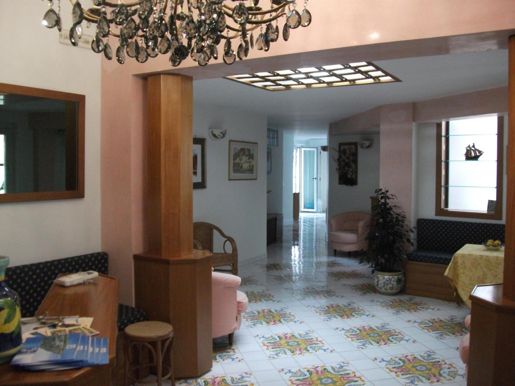 Gasthof Holidays Baia D'amalfi 2*